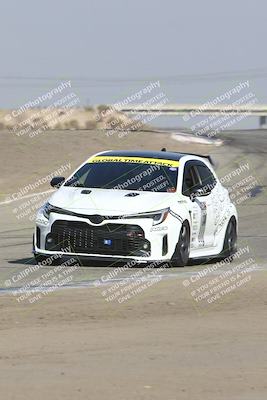 media/Nov-10-2024-GTA Finals Buttonwillow (Sun) [[9486b6e4c5]]/Group 4/Session 2 (Grapevine Exit)/